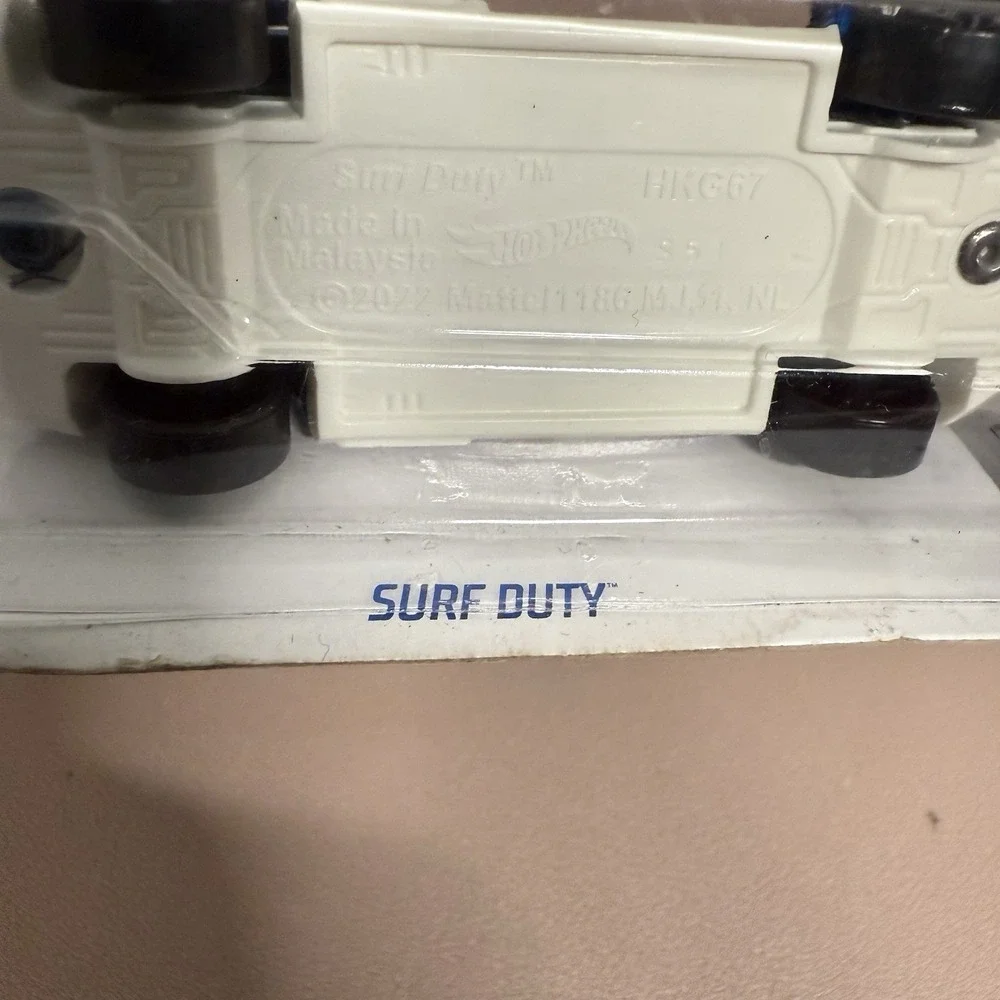 Hot‎ Wheels Surf Duty Lifeguard Truck Let's Race Netflix HW Metro 2/10
